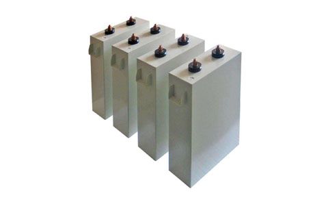 電容分別在直流、交流電路中，是如何充電放電的呢?